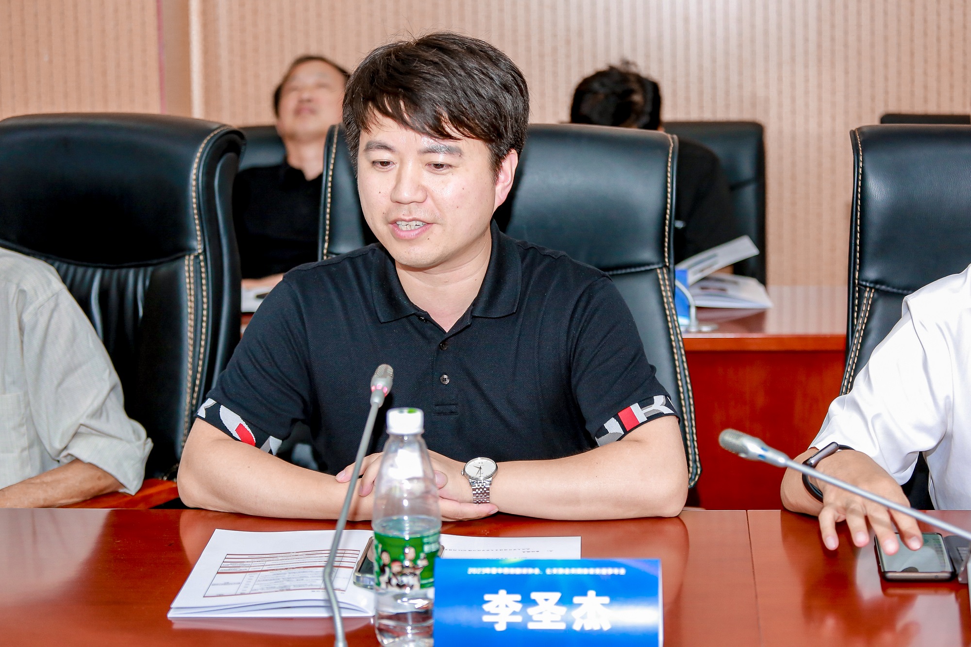 1702715328370335.jpg 08李圣杰 - 副本.jpg