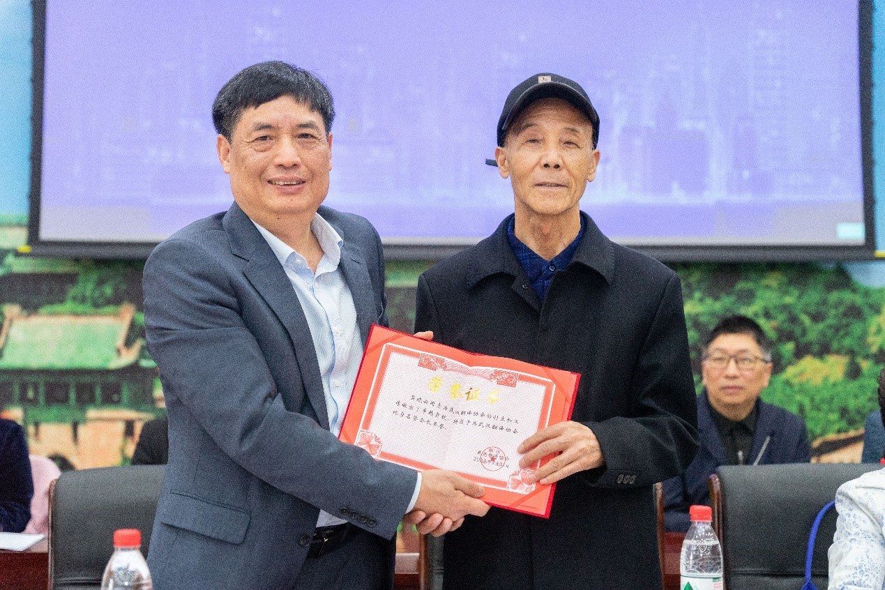 1702725605690619.jpg 22.jpg